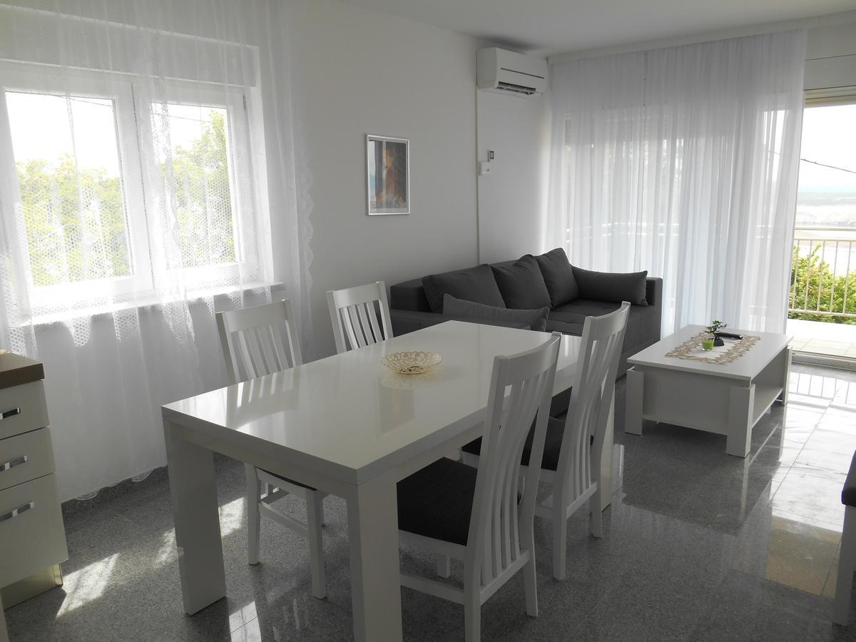Apartments Diana Šmrika Eksteriør billede